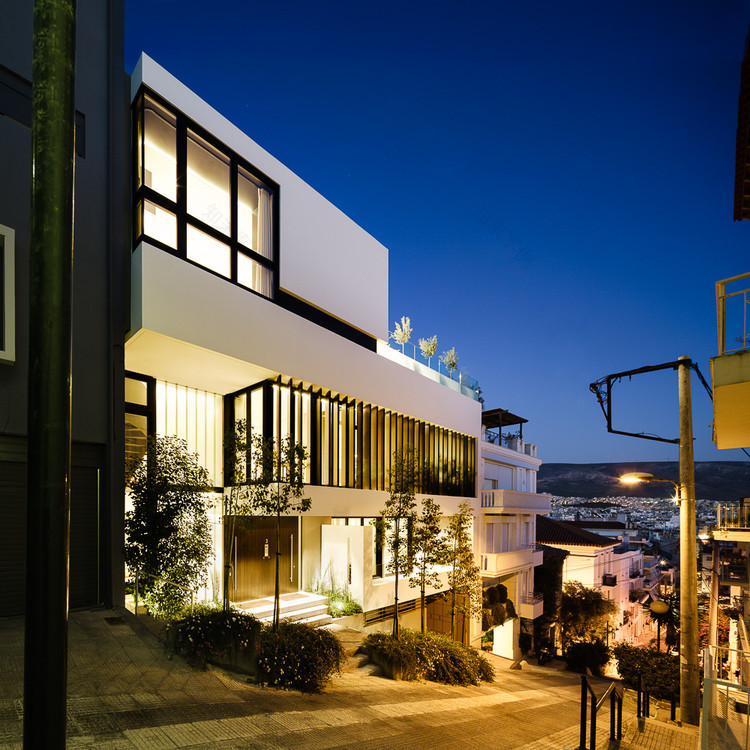 House on Top ISV Architects-1