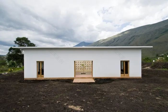 火山脚下的白墙绿意 · 哥伦比亚 Villa de Leyva 之家丨Guillermo Fischer-0