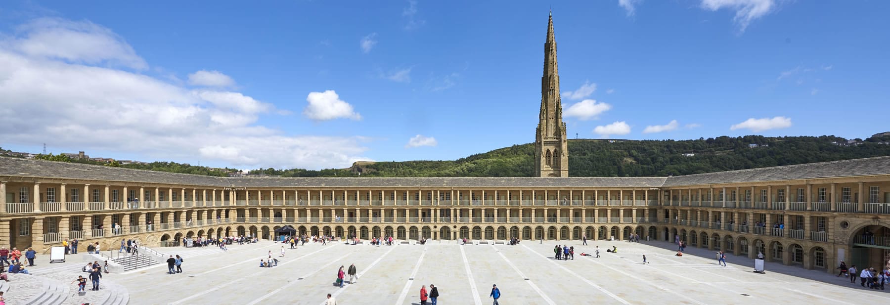 英国哈利法克斯 Piece Hall 广场 · 历史建筑的现代复兴-2