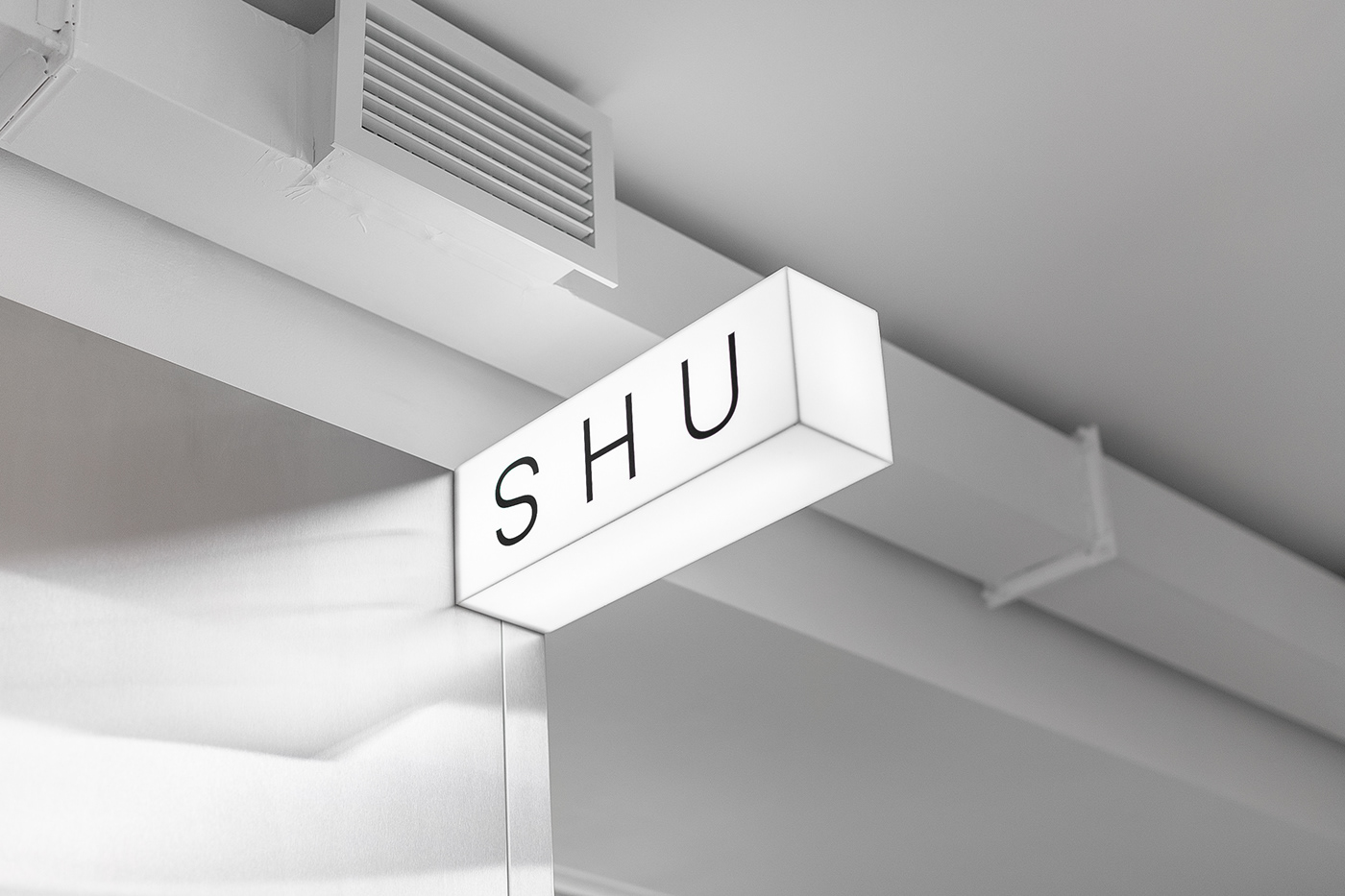 SHU store 服装店丨俄罗斯丨adept.works-42