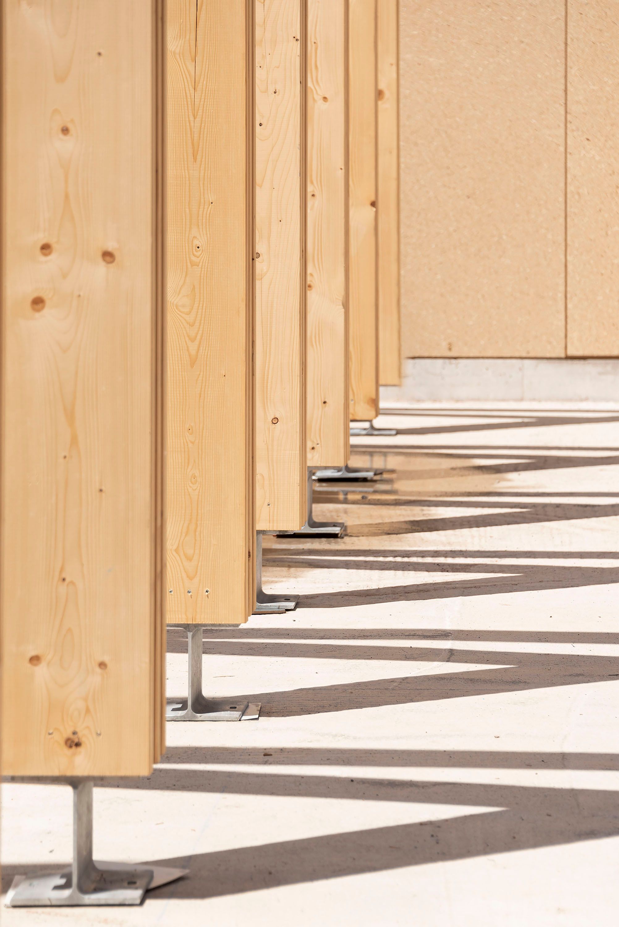 巴卡拉多媒体图书馆-17