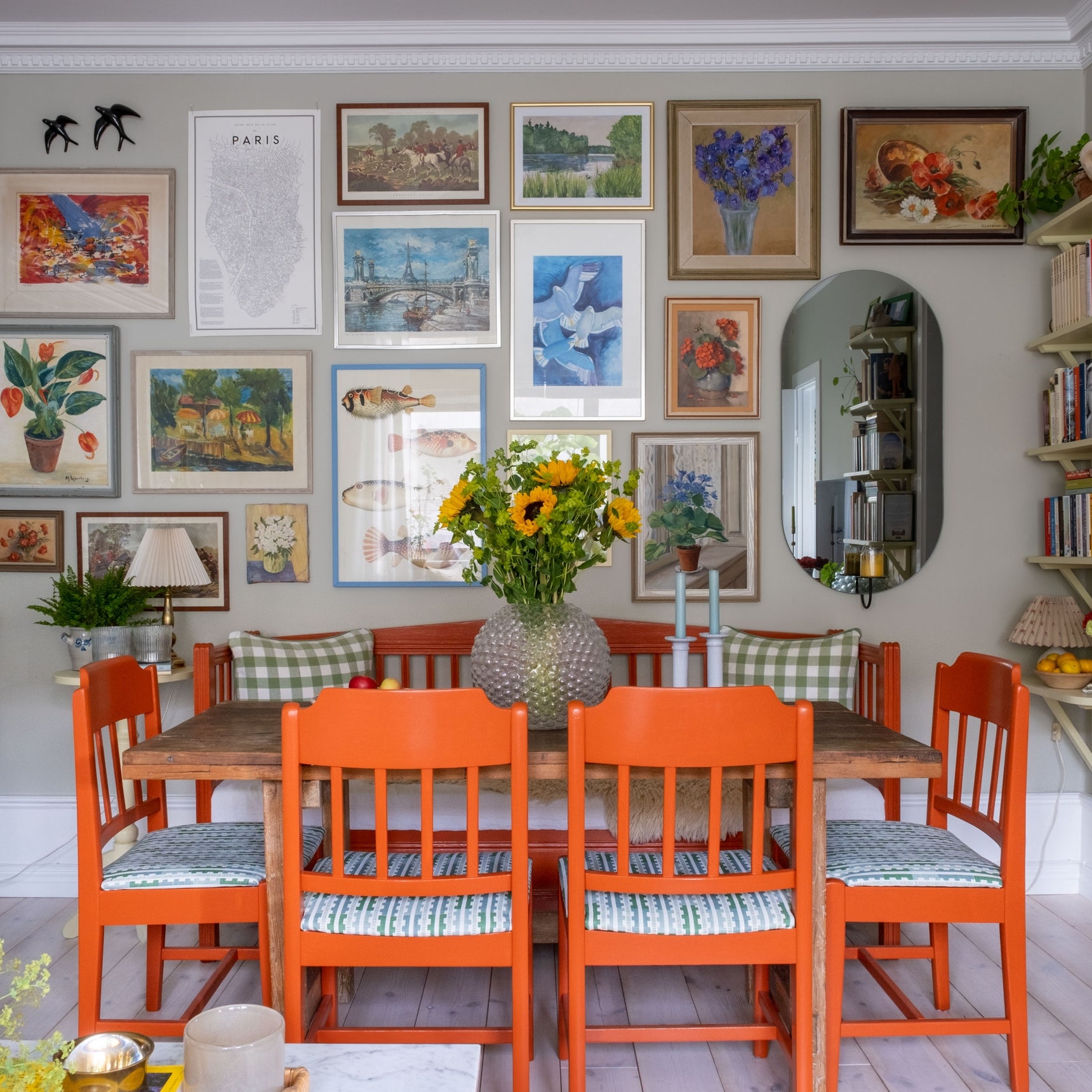 斯德哥尔摩的彩色梦想公寓 | Sebastian Bergström 的创意室内设计-0