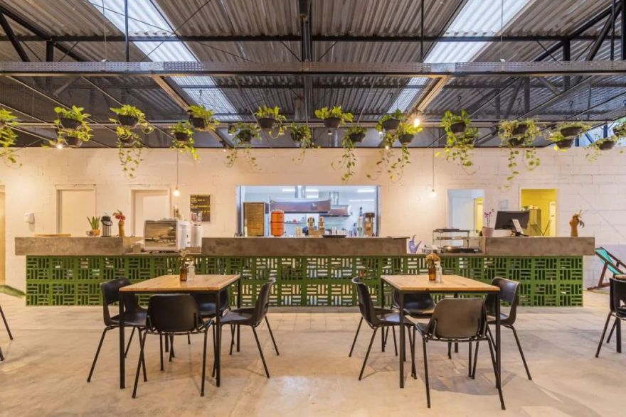 Descoberta 咖啡馆 | 工业风改造,融入街道的惊喜空间-12
