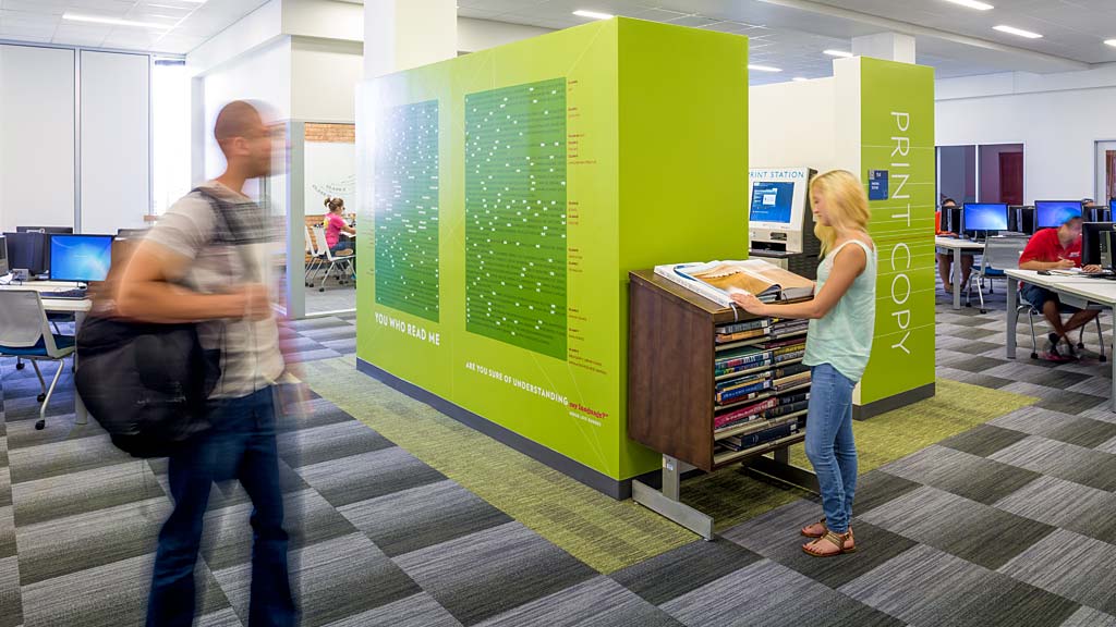 San Jacinto College 图书馆翻新-4