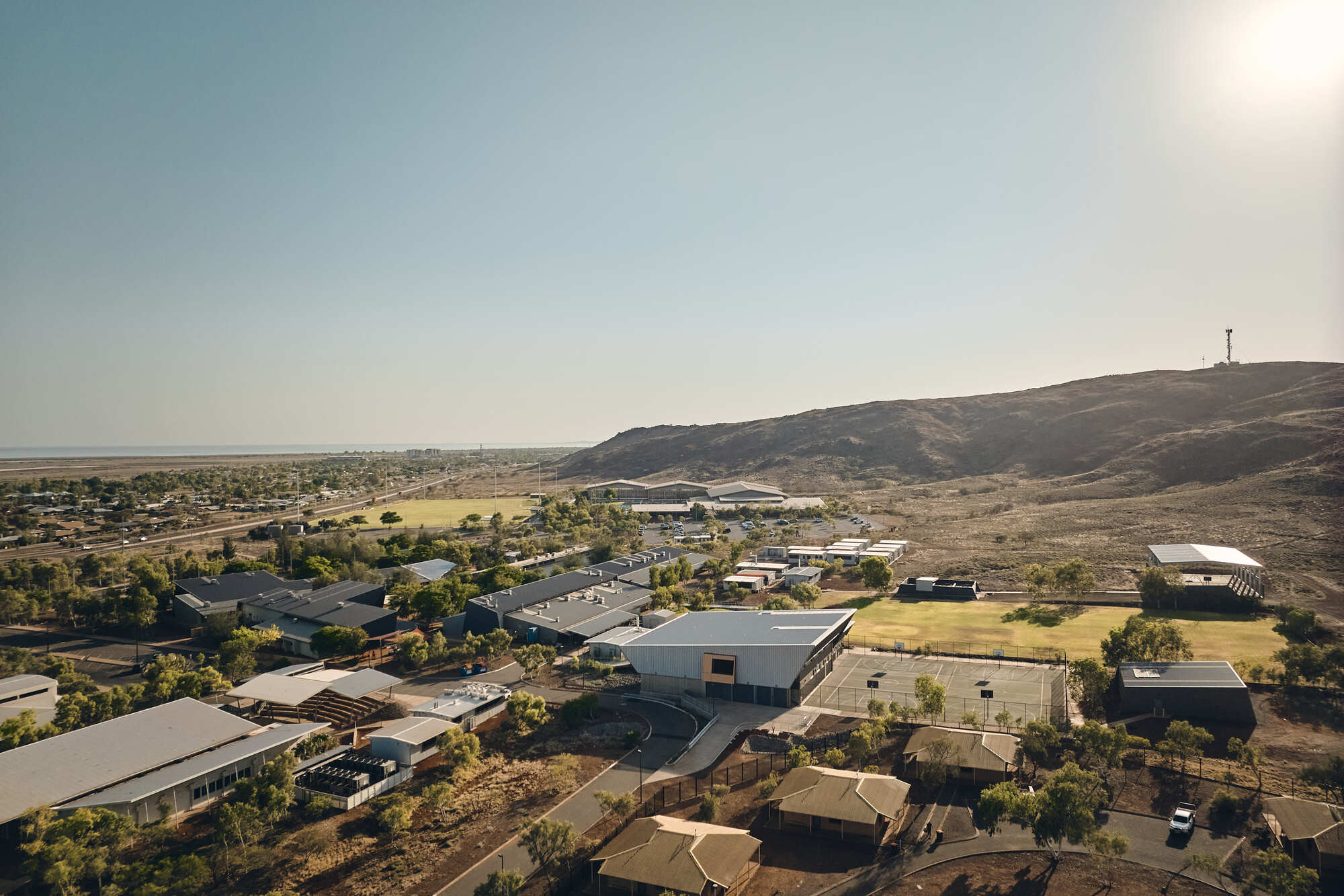 Karratha Senior High School Technical Learning Facilities / iredale pedersen hook architects-47