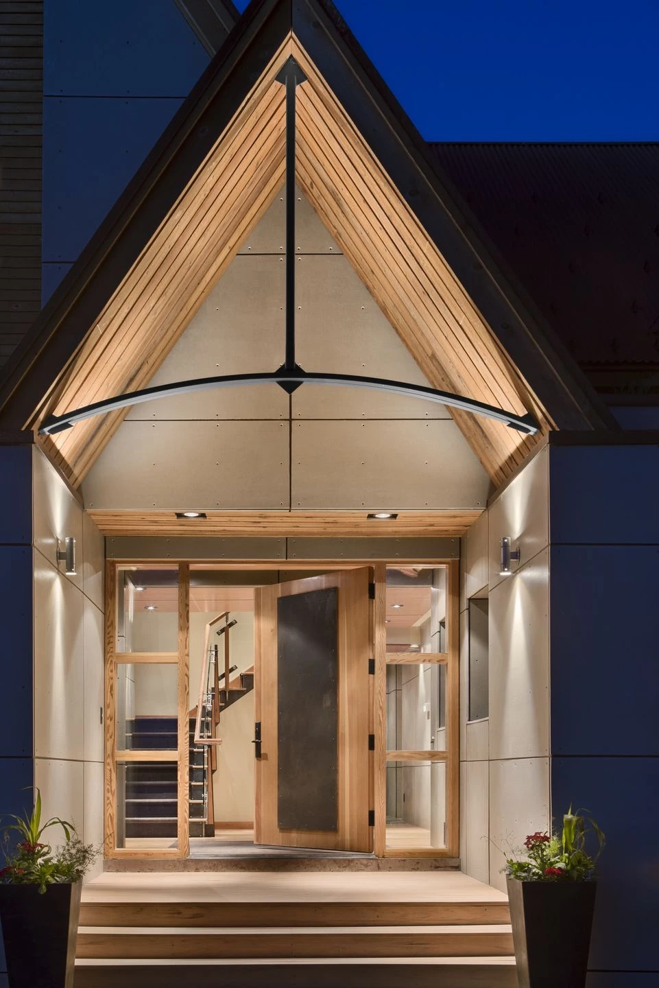 翻新改造的现代家庭别墅-15