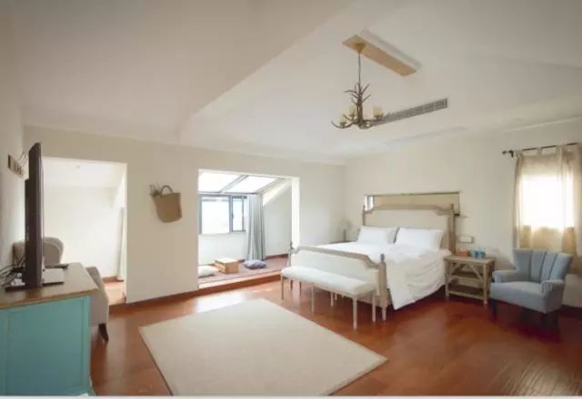 一家3口逃离都市，包下30亩地爆改老房子，有人开车2小时只为在这睡一觉-78