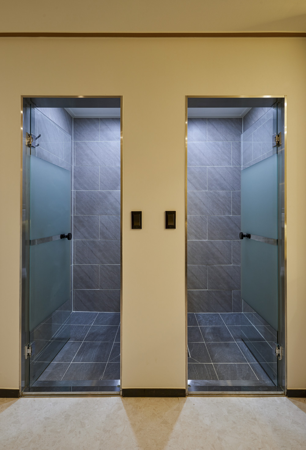 黑钛金质感，140 平健身中心设计诠释现代风尚-26