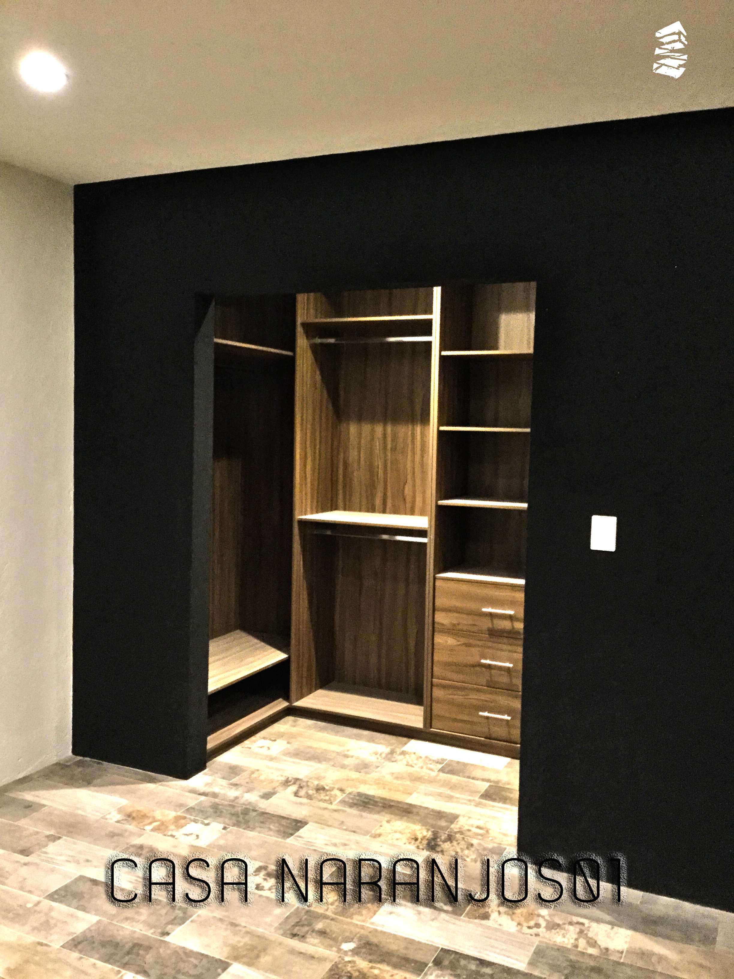 橙色房子 或 橘色房子 或 橙子屋 （具体需根据上下文确定）-37