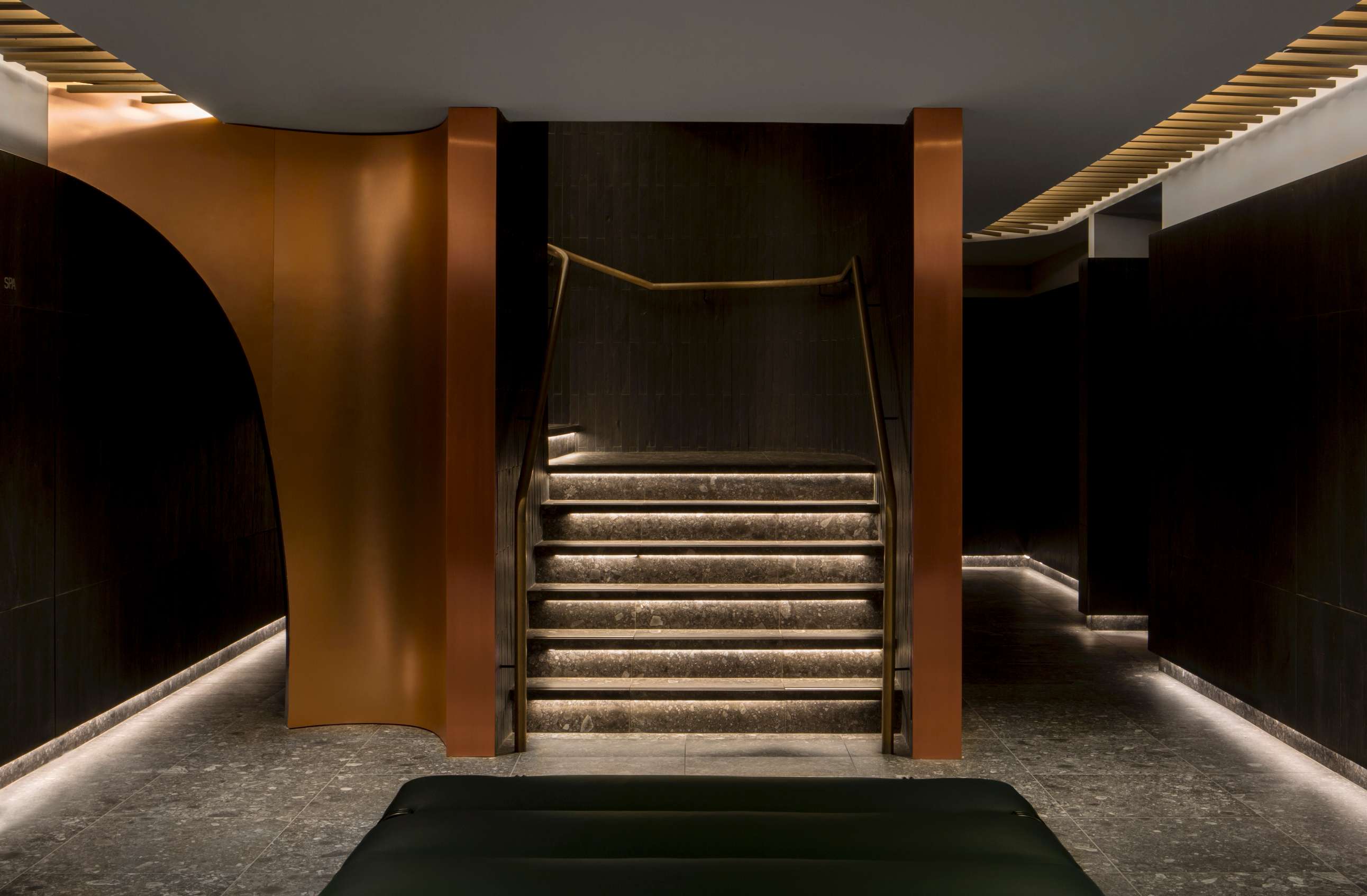 伦敦 Equinox St  James Joyce Wang-11