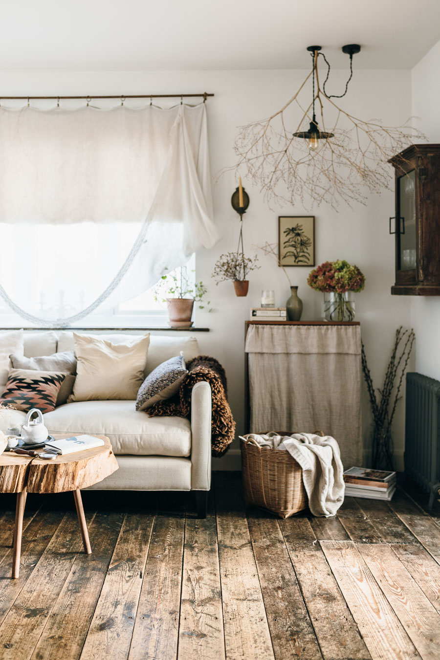 RENOVATION STORIES - A PALER LIVING SPACE - Lobster and Swan-15