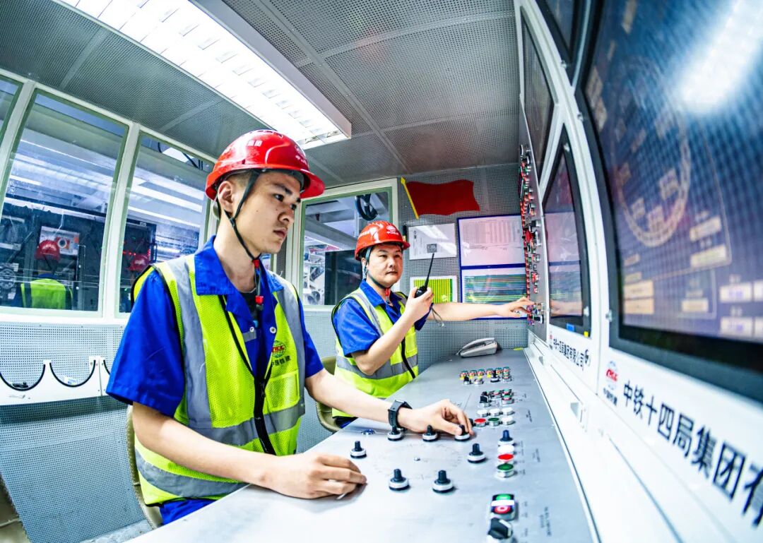 在建世界最大！下穿黄河！顺利上岸！-14