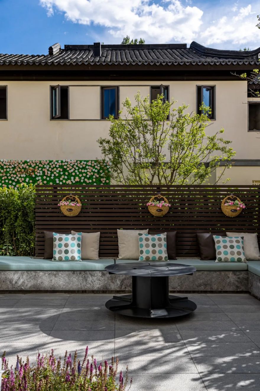 绿城·海东春风里丨中国海东丨VBD中置华优设计集团-0