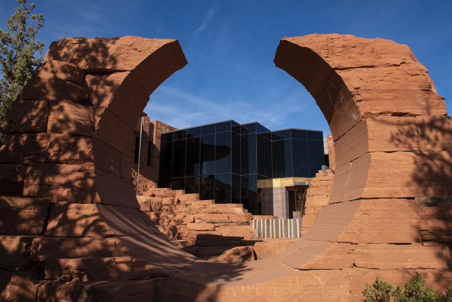 美国亚利桑那州塞多纳“月亮门”别墅,自然与现代的完美融合-14