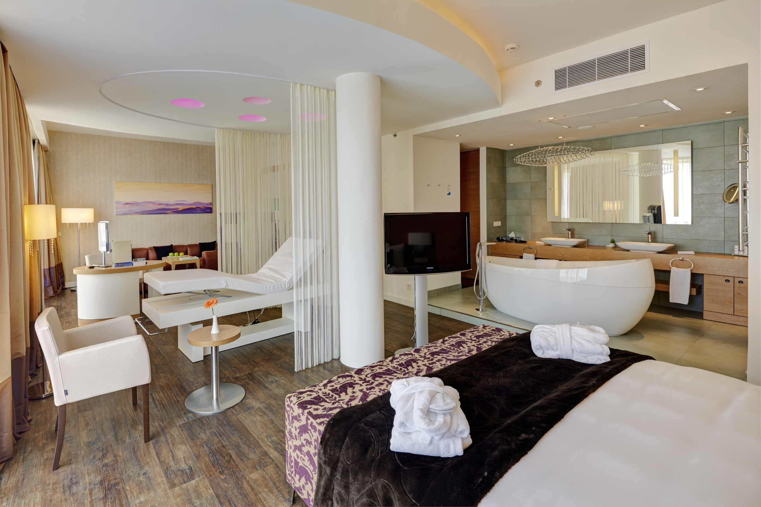 雷迪森蓝光度假酒店,布科韦尔-19