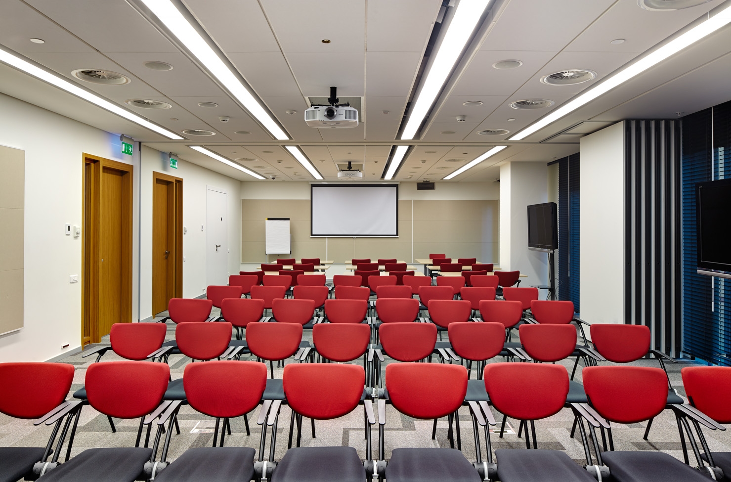 微软技术中心 · 引领行业趋势的创新办公空间设计-9