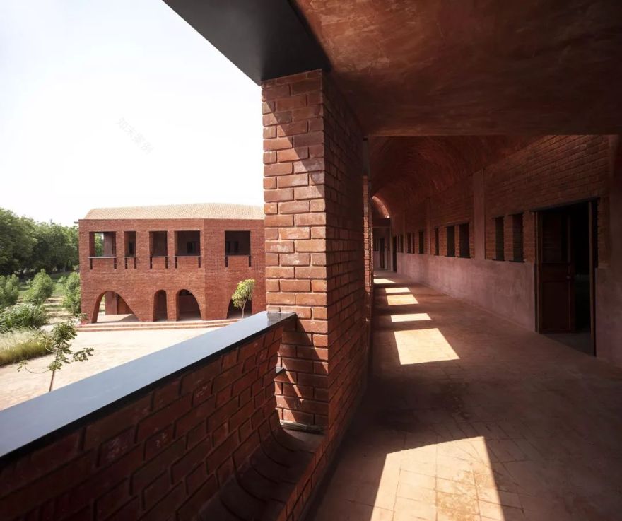 印度 Bhadran 中学,自由创意的嬉戏天堂-42