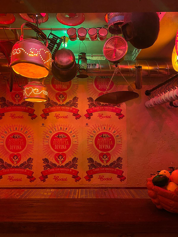 马德里社交俱乐部(注:在西班牙语里,la是定冠词,social有社交的意思 ,Madrid是马德里,LA SOCIAL MADRID有可能是马德里当地一个社交俱乐部之类的名称,这只是基于常见情况的推测) 丨西班牙马德里-17