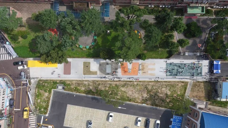 空间中的排版:一波“文字+景观”案例-98