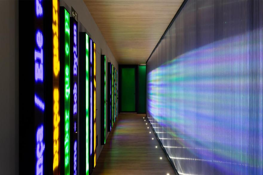 MACh Arquitetos 打造音乐字母总部,创新设计引领行业趋势-13