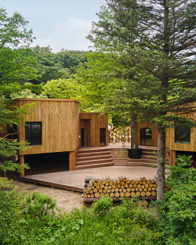 Korea National Arboretum Children's Forest School / GEEUMPLUS