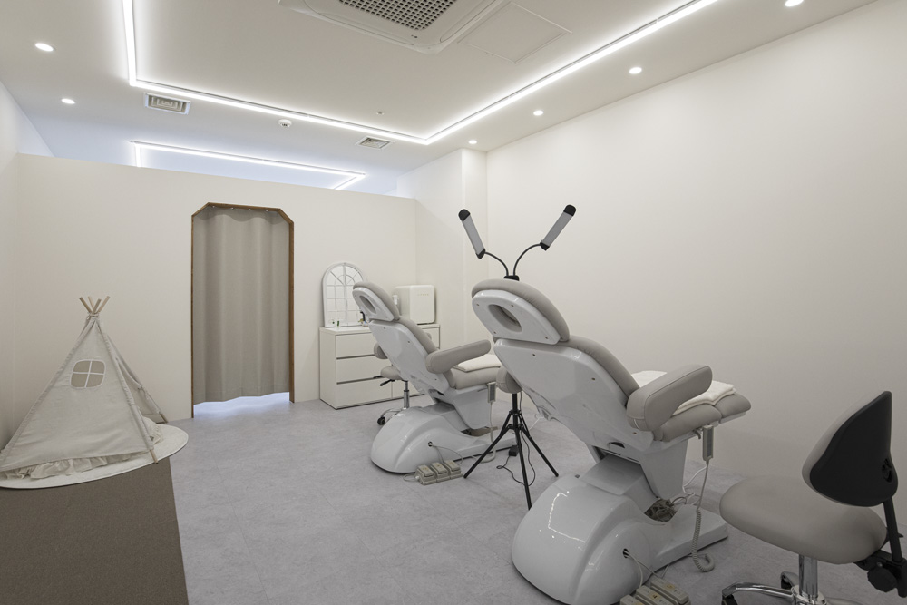 极简白色 13 平小户型设计-6