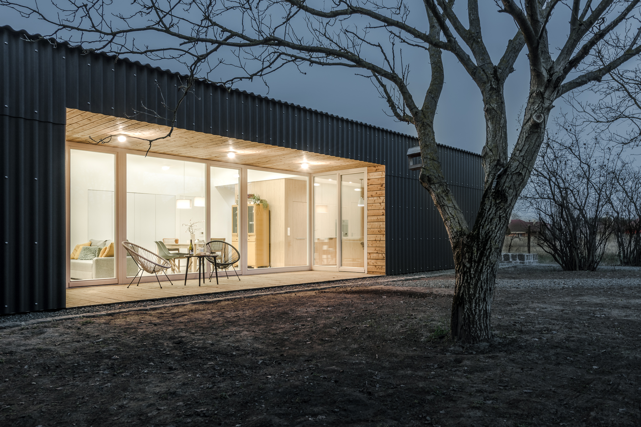 黑瓦屋 · 简约和谐的自建房设计丨匈牙利丨Balogh Csaba 等-50