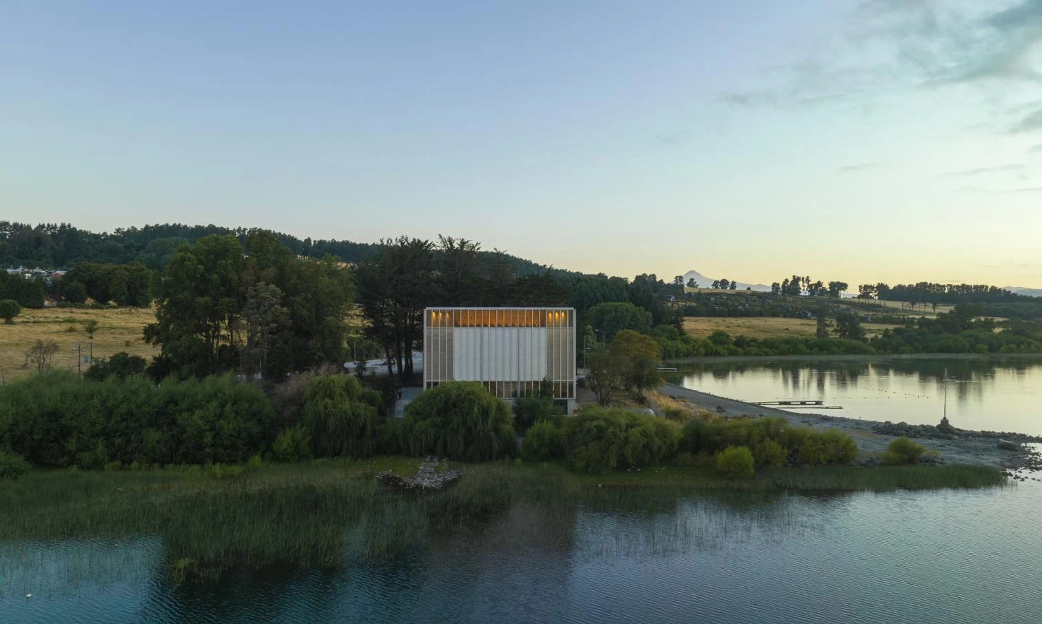 Panguipulli 艺术教育剧院丨智利丨Pablo Casals Aguirre-9