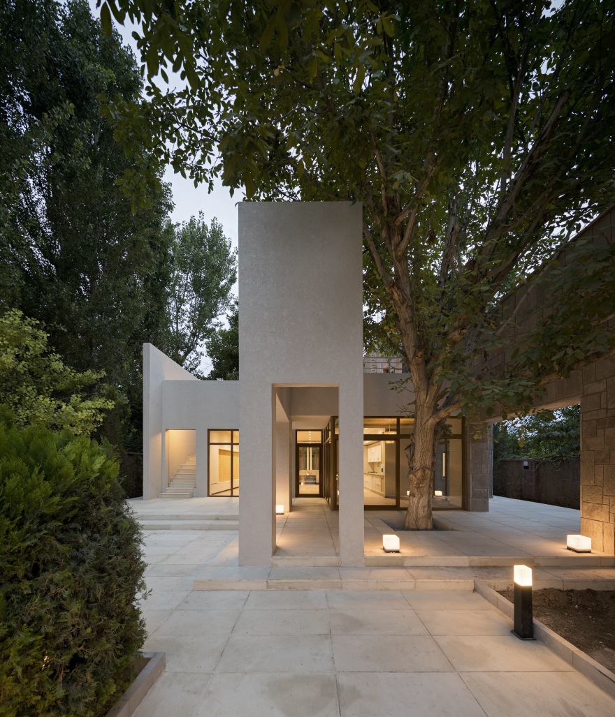 一所位于两个胡桃之间的房子丨伊朗丨KAV Architects-39