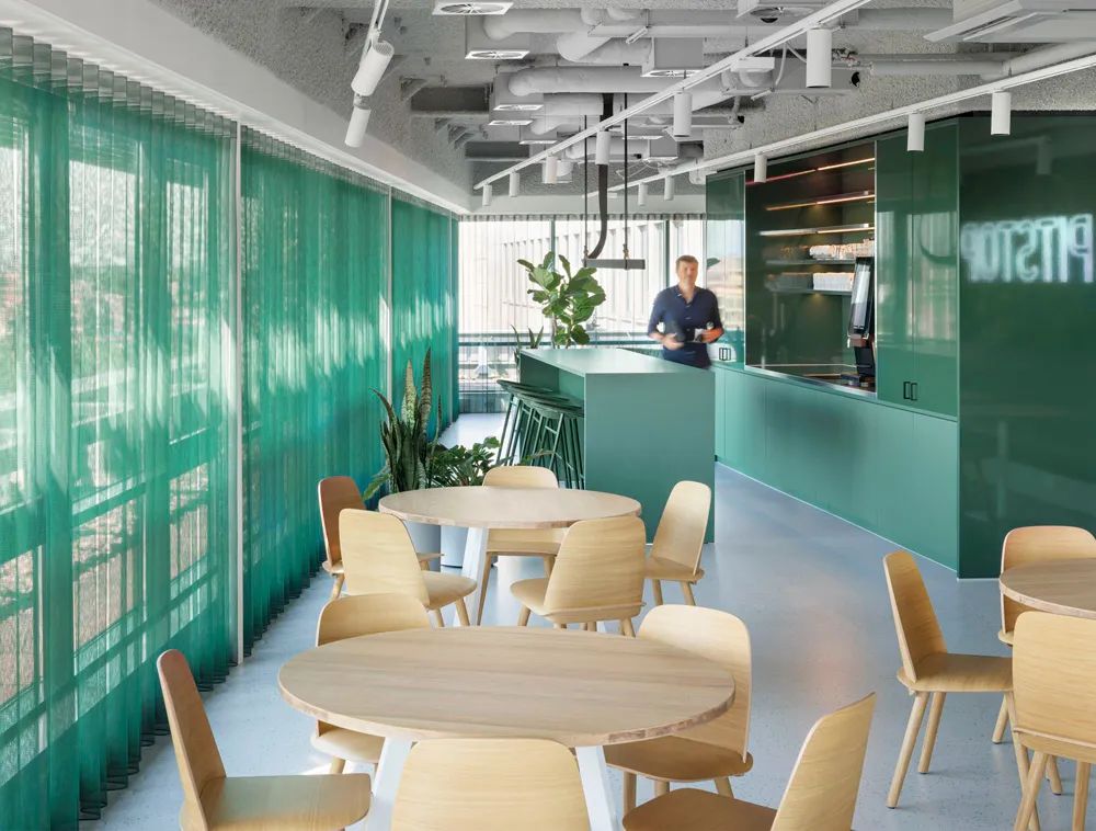 荷兰汽车备件专家 LKQ Fource 办公空间丨荷兰鹿特丹丨Hollandse Nieuwe-14