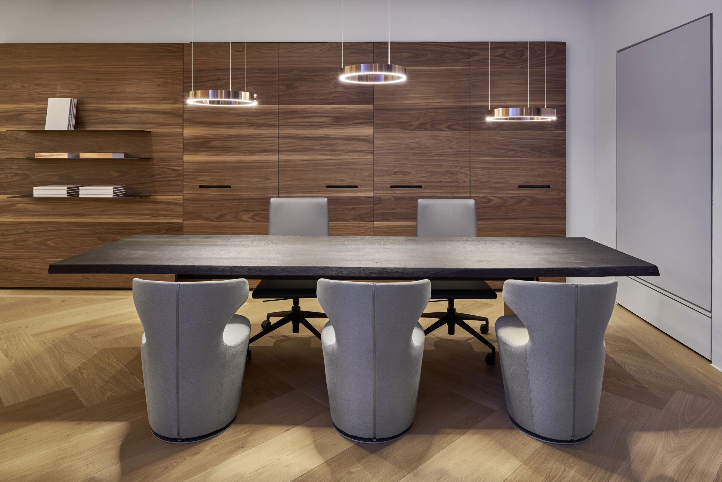 慕尼黑 Occhio 旗舰店 | 精致材料与柔和色调的灯光体验-10