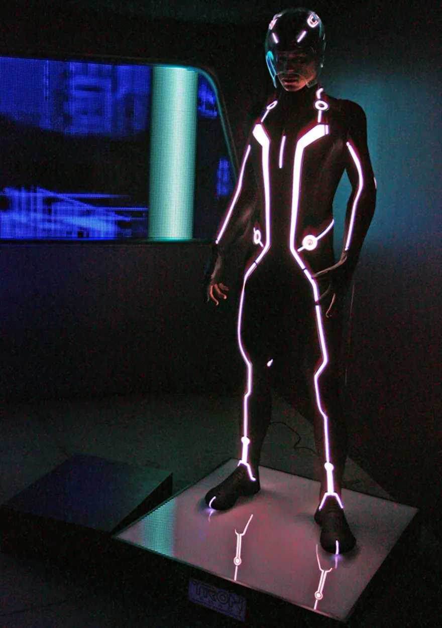 Tron Legacy Premier at Comic Con 2010 — HUNTER LEGGITT STUDIO-17