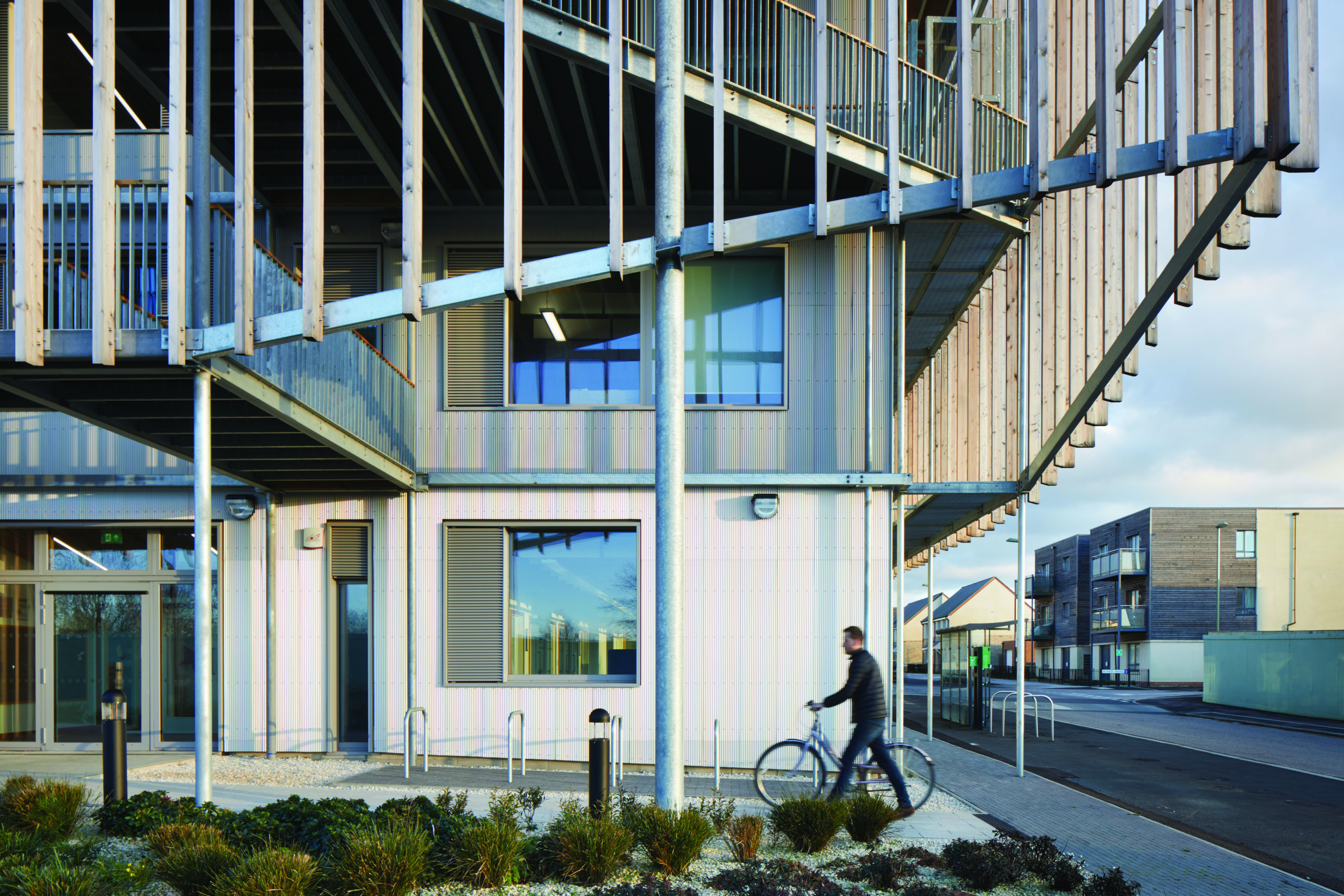 英国首个 Passivhaus Plus 认证办公楼丨Architype-10