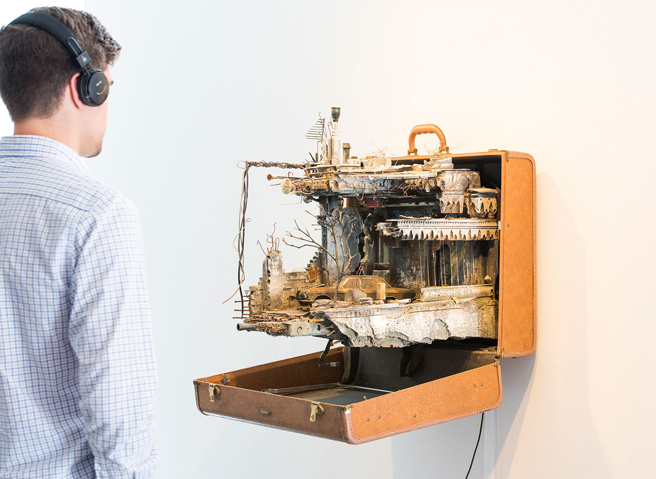 "UNPACKED | Refugee Baggage" 揭示难民真实生活-25