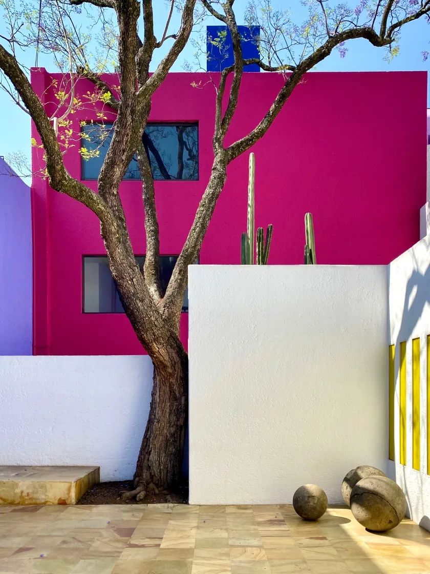 巴拉甘的色彩与光影 · 墨西哥建筑的诗意空间丨路易斯·巴拉甘-16