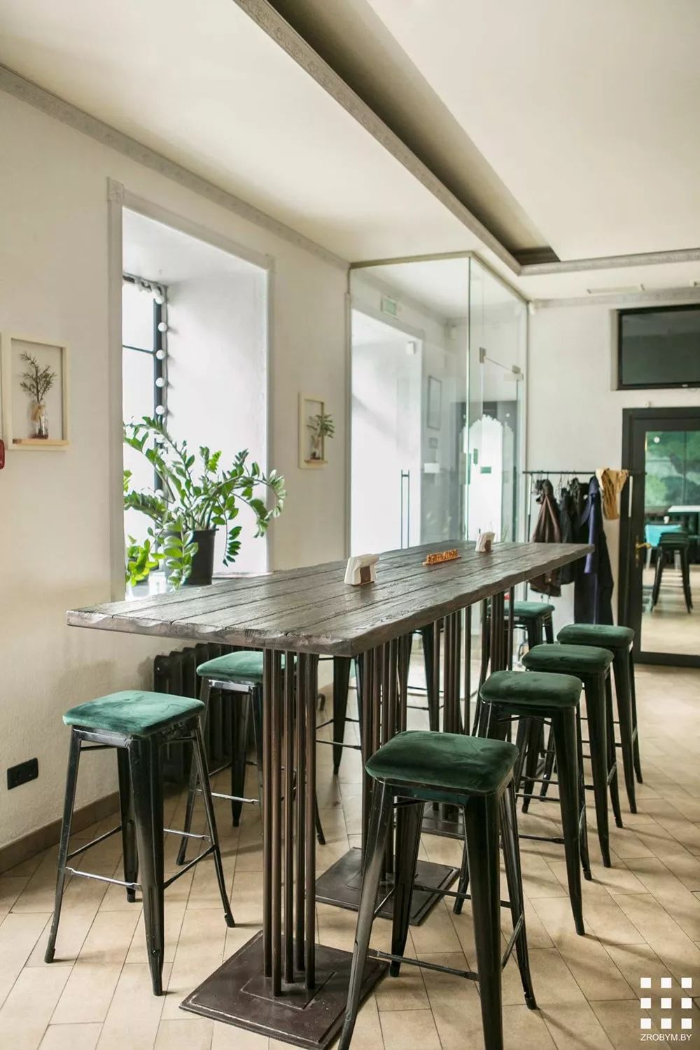 绿意盎然的小意大利咖啡馆——GREEN CUISINE 素食餐厅设计鉴赏-17