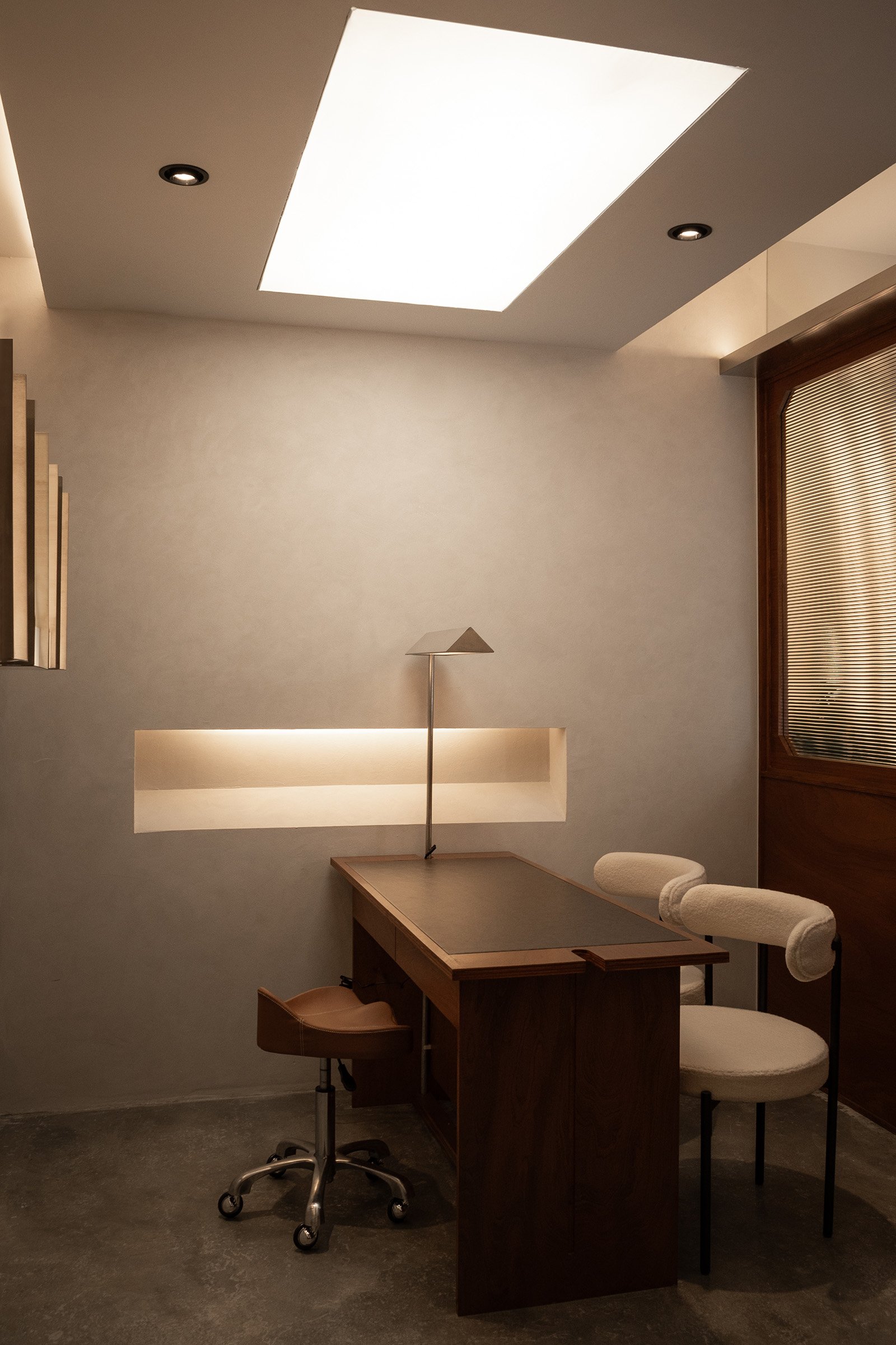 A Look Inside Maroon Optique — Design Anthology-17