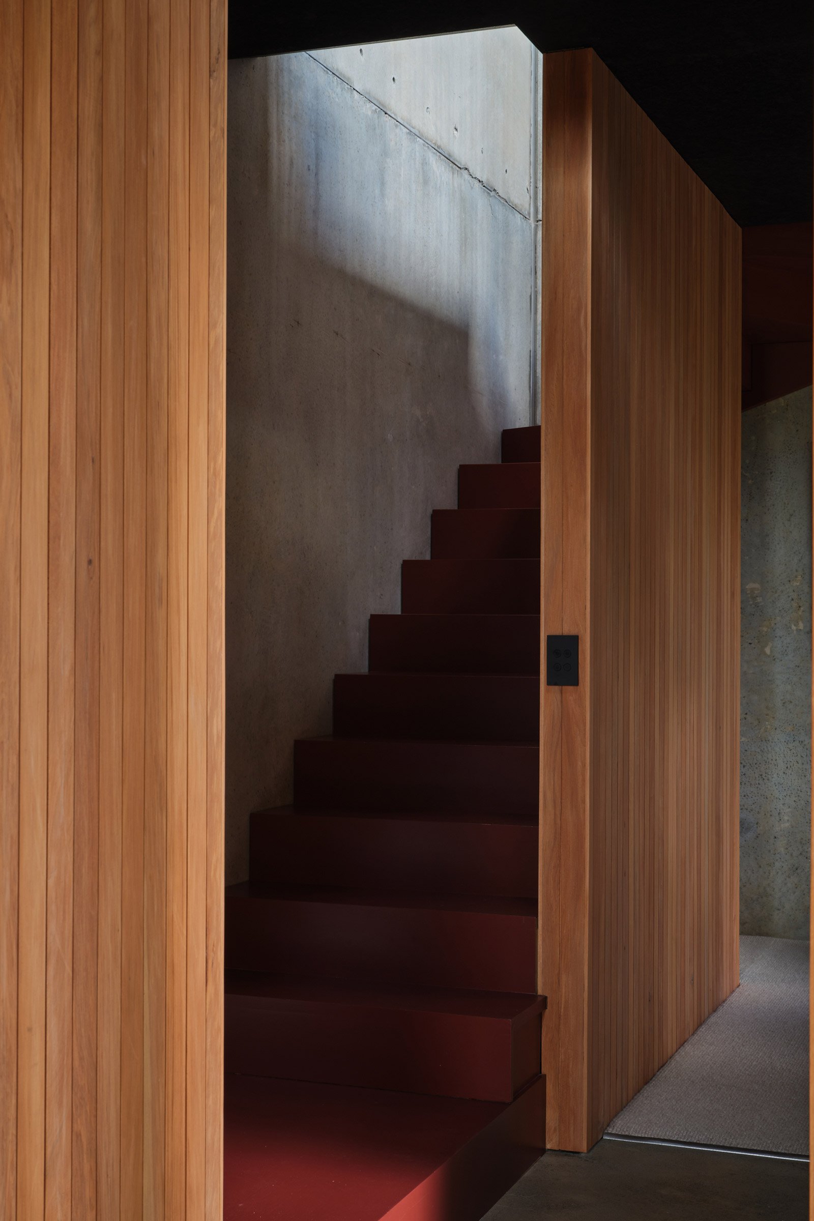 紧凑但宽敞的家庭住宅丨新西兰奥克兰丨Oli Booth Architecture-1