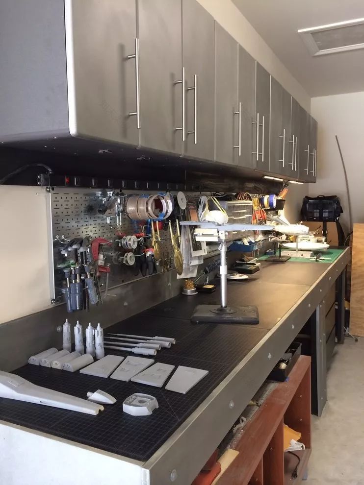 《复联 4》真粉的神盾局总部之家,DIY 打造英雄梦-97