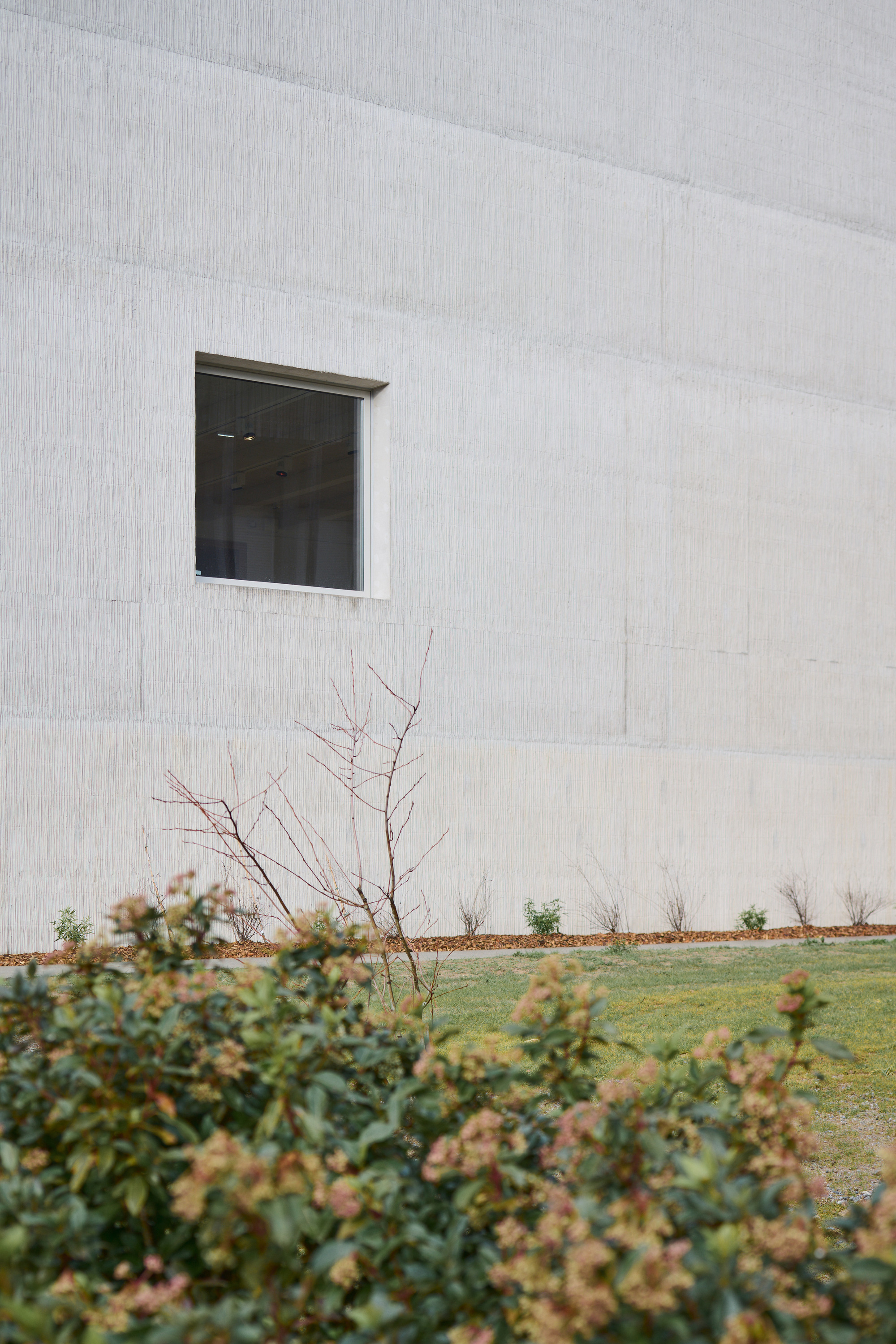 欧比松挂毯博物馆扩建项目

注：E·tension结合语境推测可能是Extension（扩建、扩展）的拼写错误，所以给出这样的翻译 丨法国丨Projectiles-43