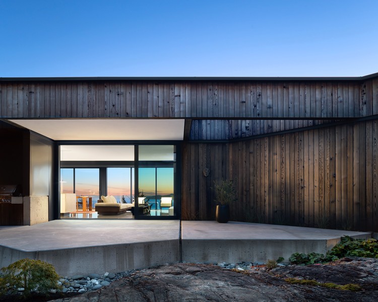 火山岩上的 Okada Marshall House-5