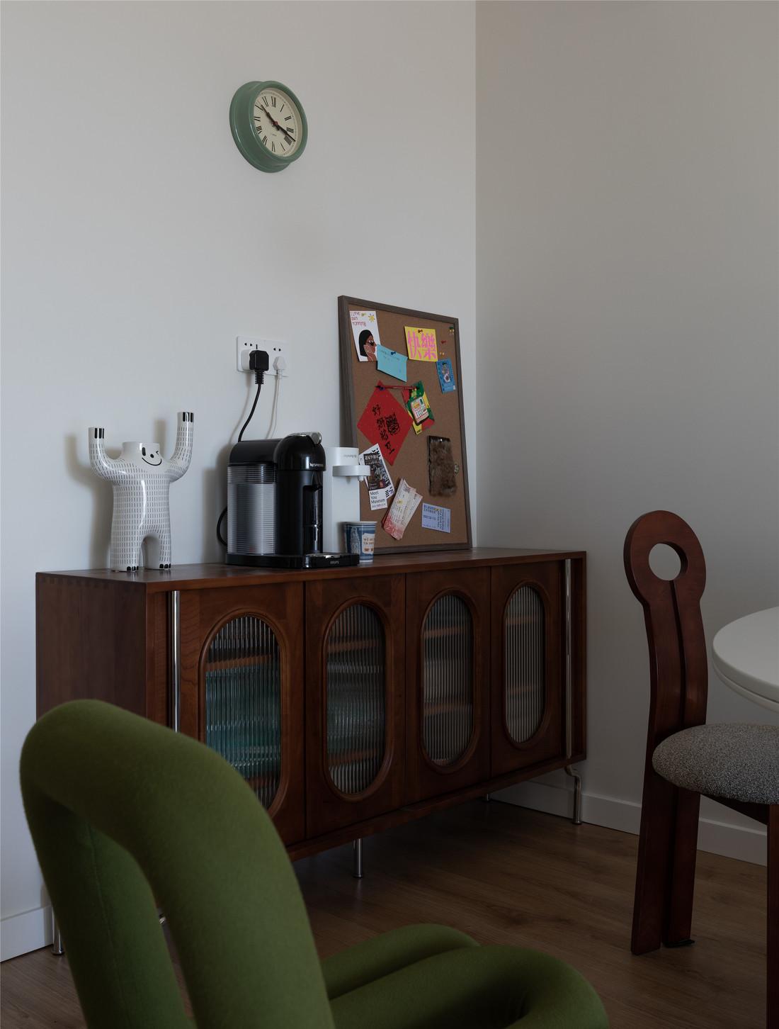 90 后独居中古风的 80㎡小家-31