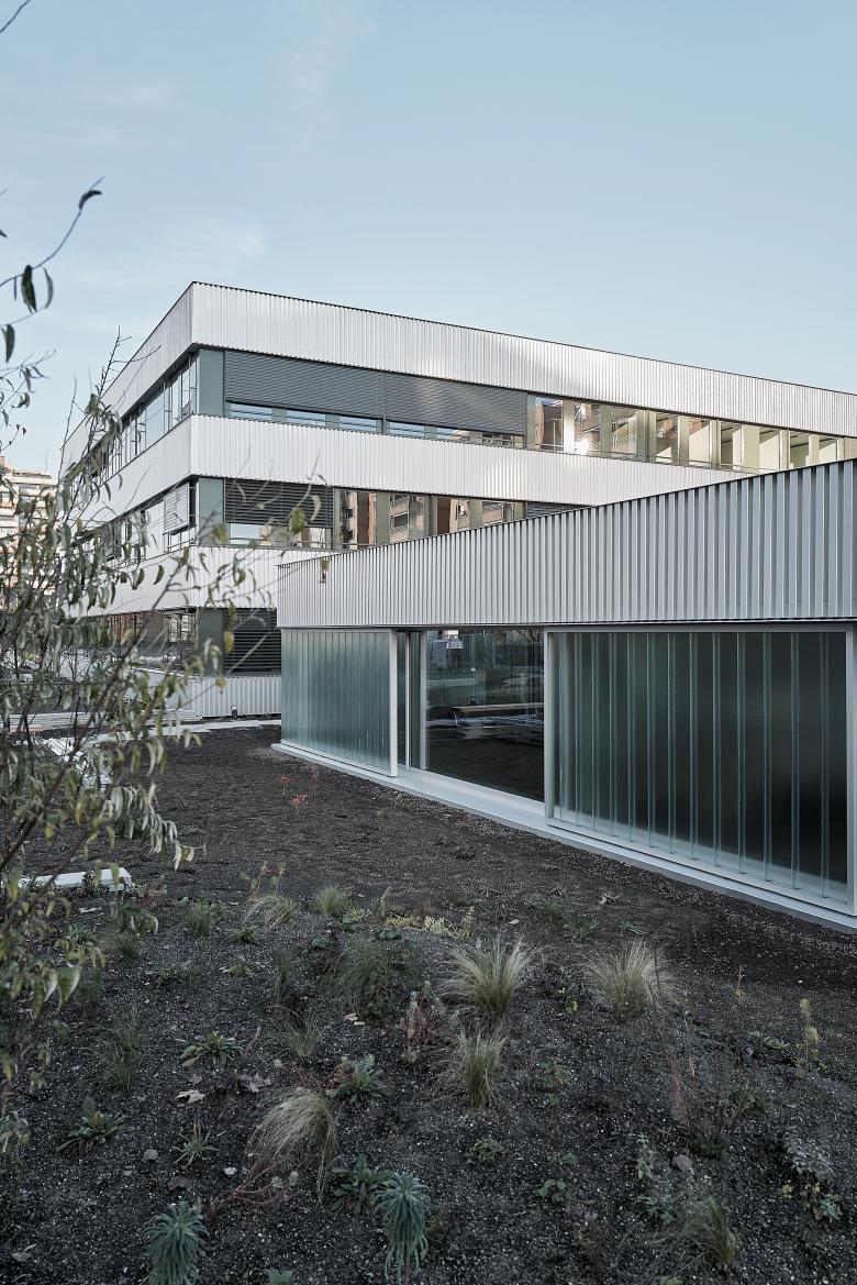 Albi Nussbaumer Architekten BSA/ETH/SIA丨Erneuerung Einkaufszentrum und Bürogebäude Herti丨瑞士-15