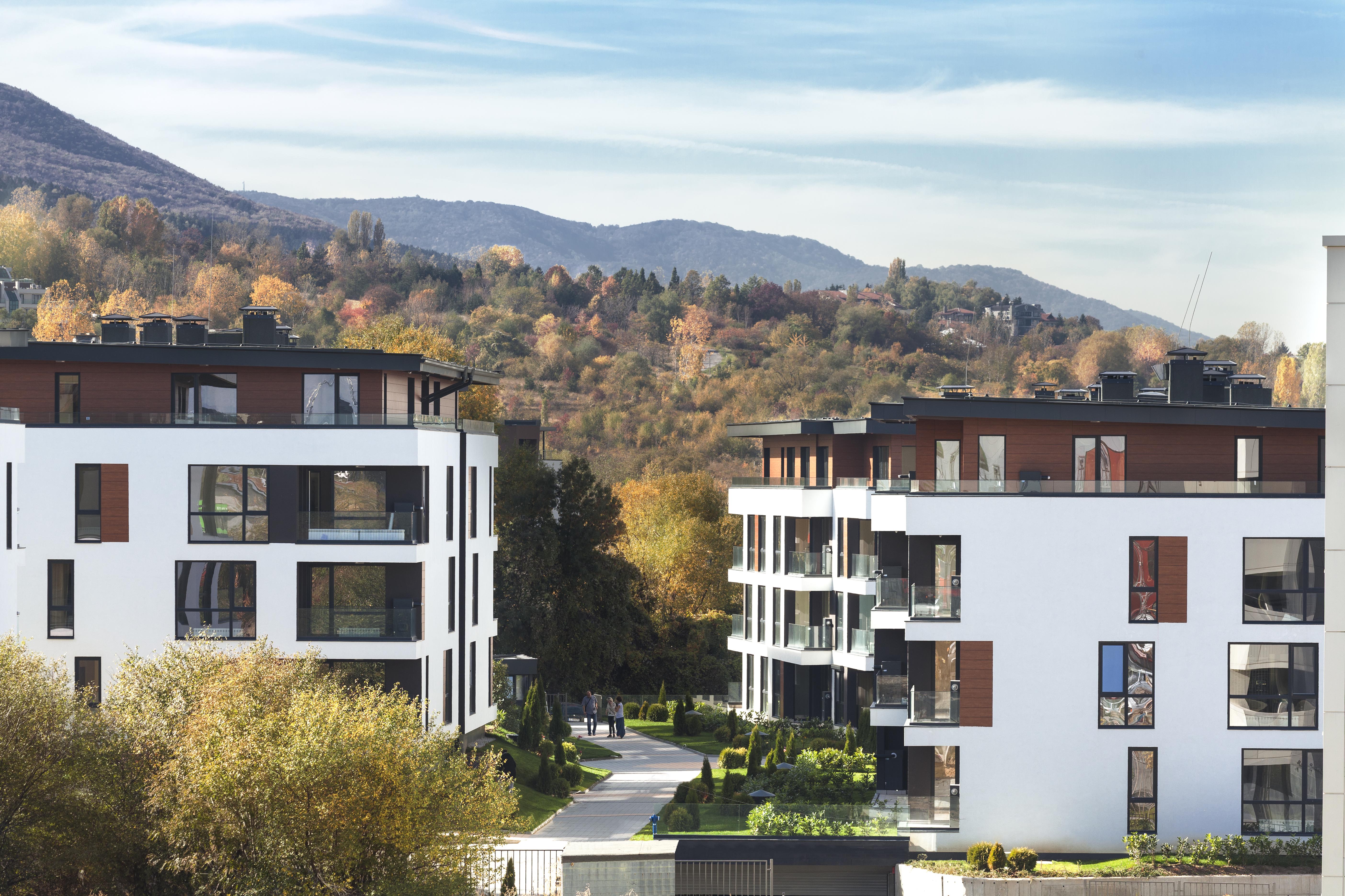 sunny garden complex 1-13