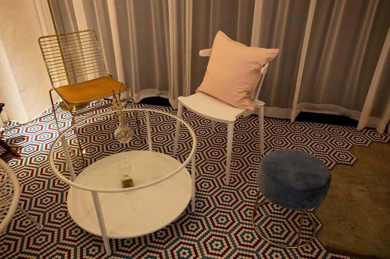 37 平简约咖啡厅，蓝门点睛之笔-21