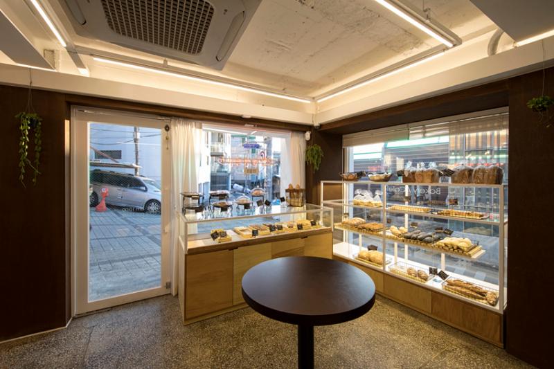 18 平小户型打造温馨烘焙店-4