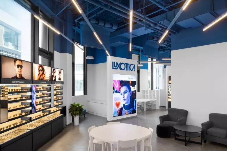 C·P· Company 服装店设计丨意大利米兰丨AndreaCaputo-3