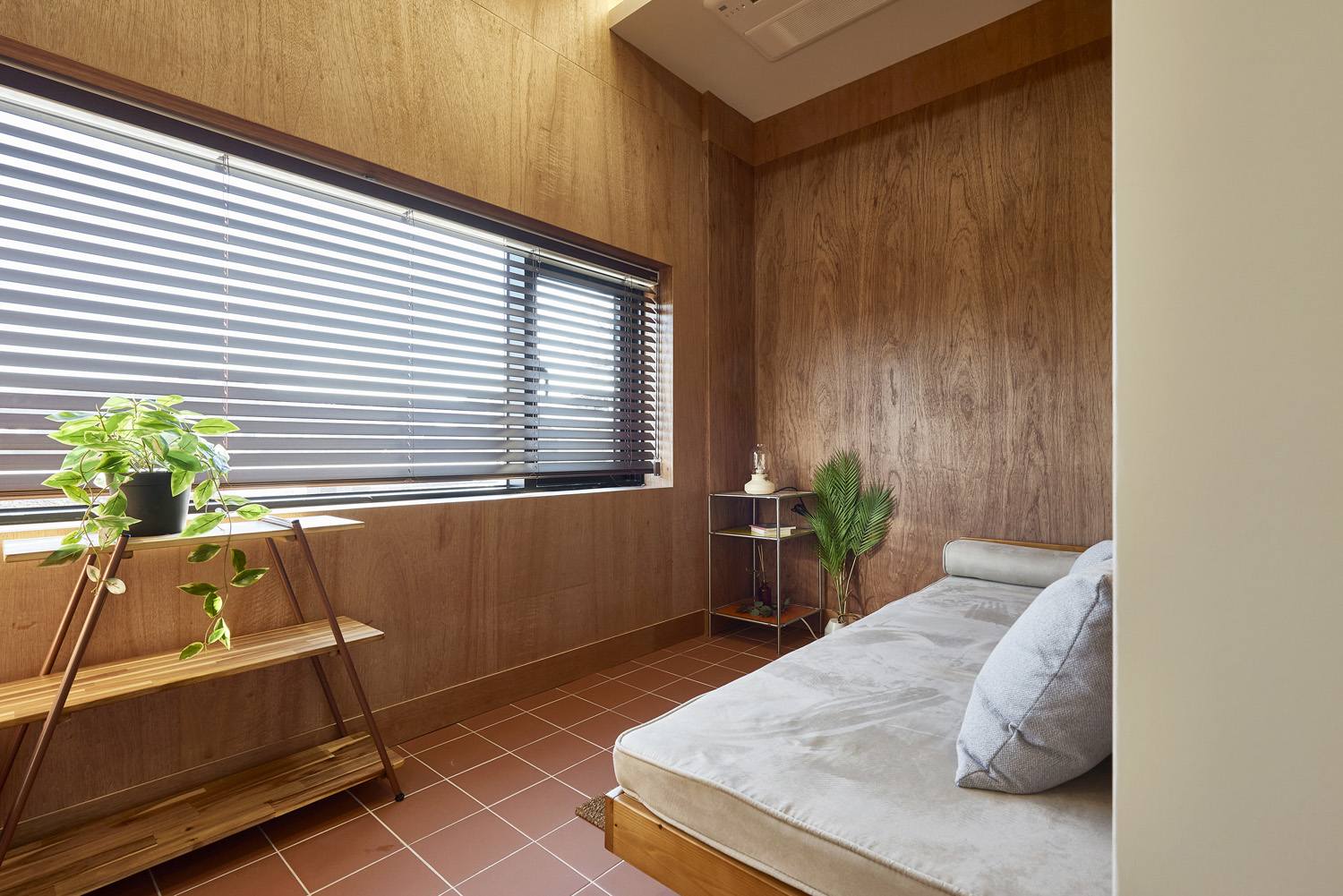 简约白与原木的 67 平亲子公寓-15