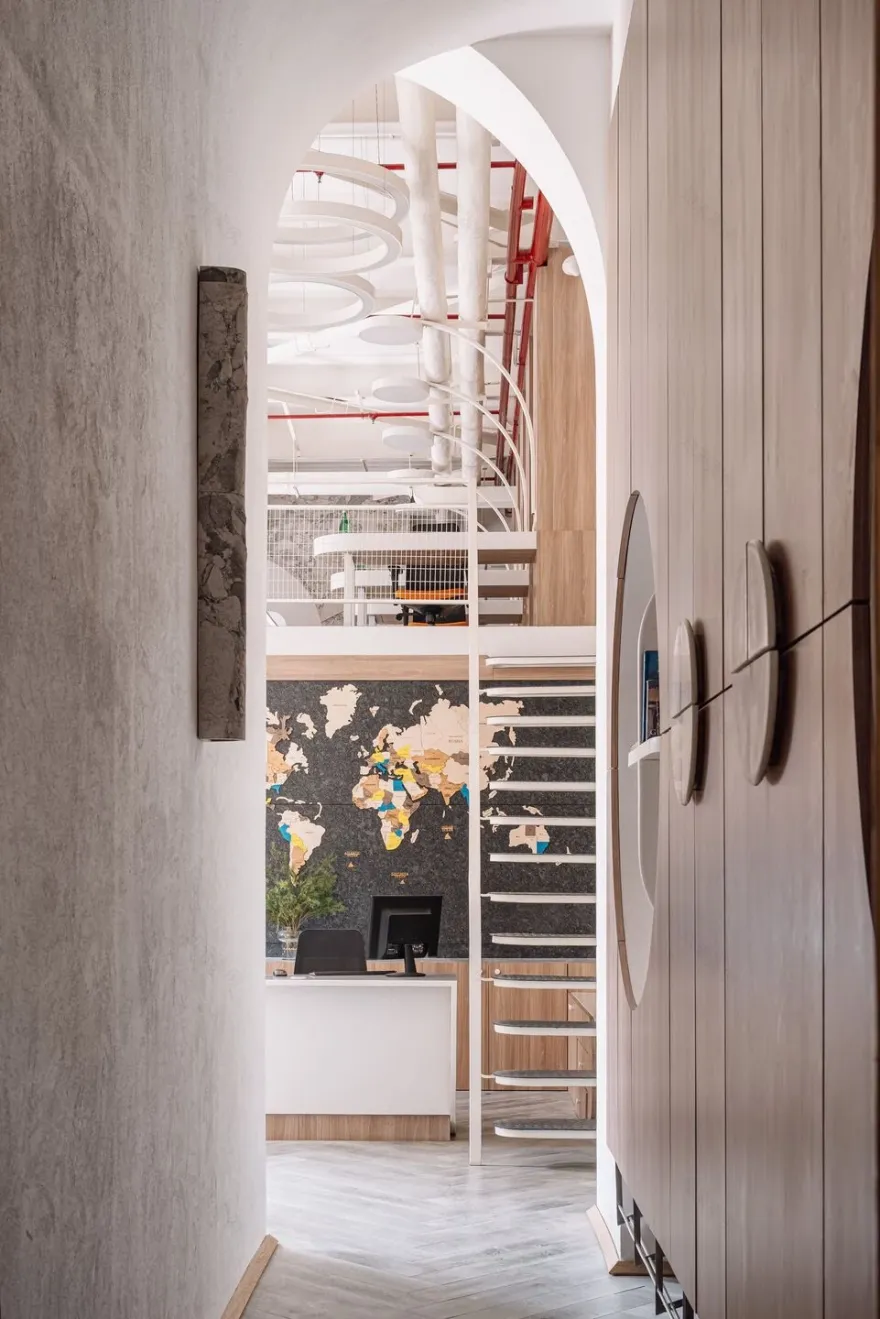 半弧办公室丨印度加尔各答丨Spaces & Design-40