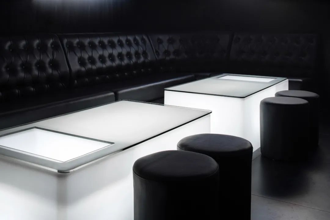 赛铂电竞酒店丨中国红河丨寸匠  FF建筑设计有限公司-25